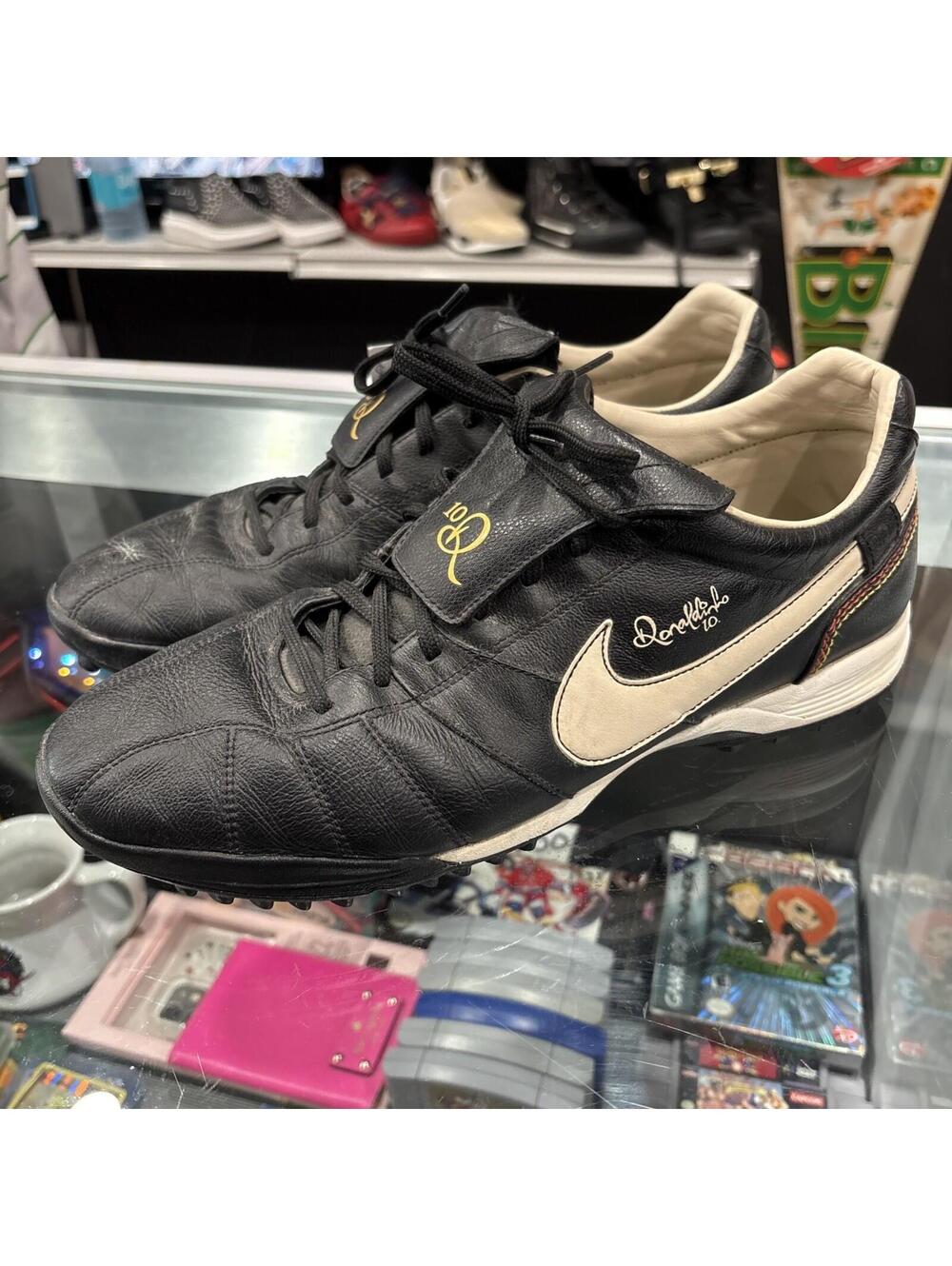 Nike Tiempo R10 Ronaldinho Football Shoes US 12* No Box*